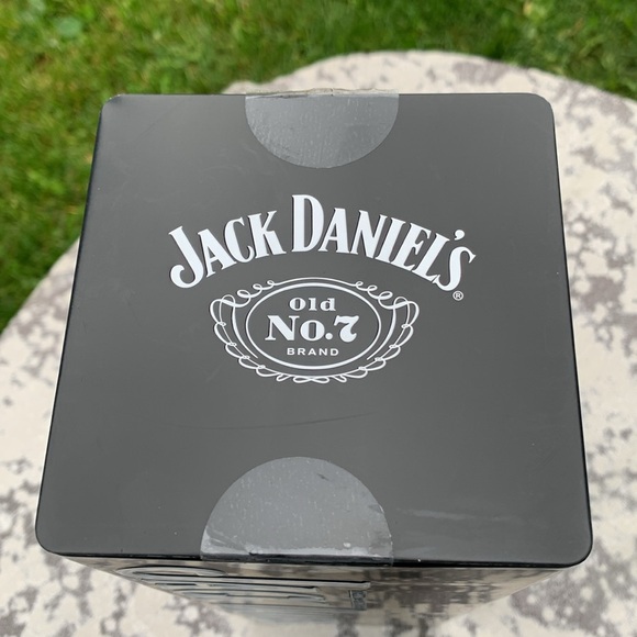 Tin container collectible Jack Daniels black white - Picture 6 of 11